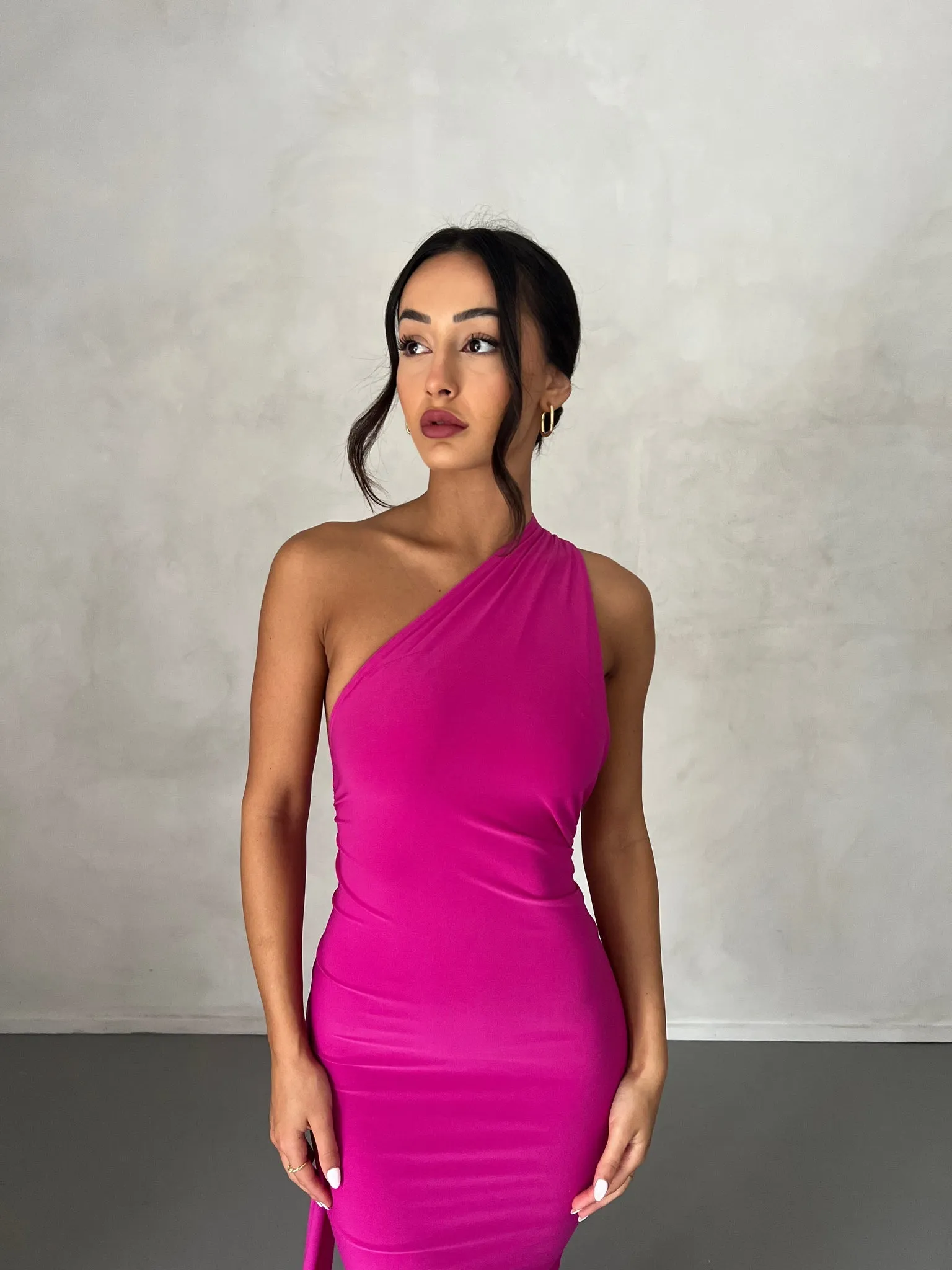 MÉLANI The Label CONSTANTINA Asymmetric Halterneck Midi Dress